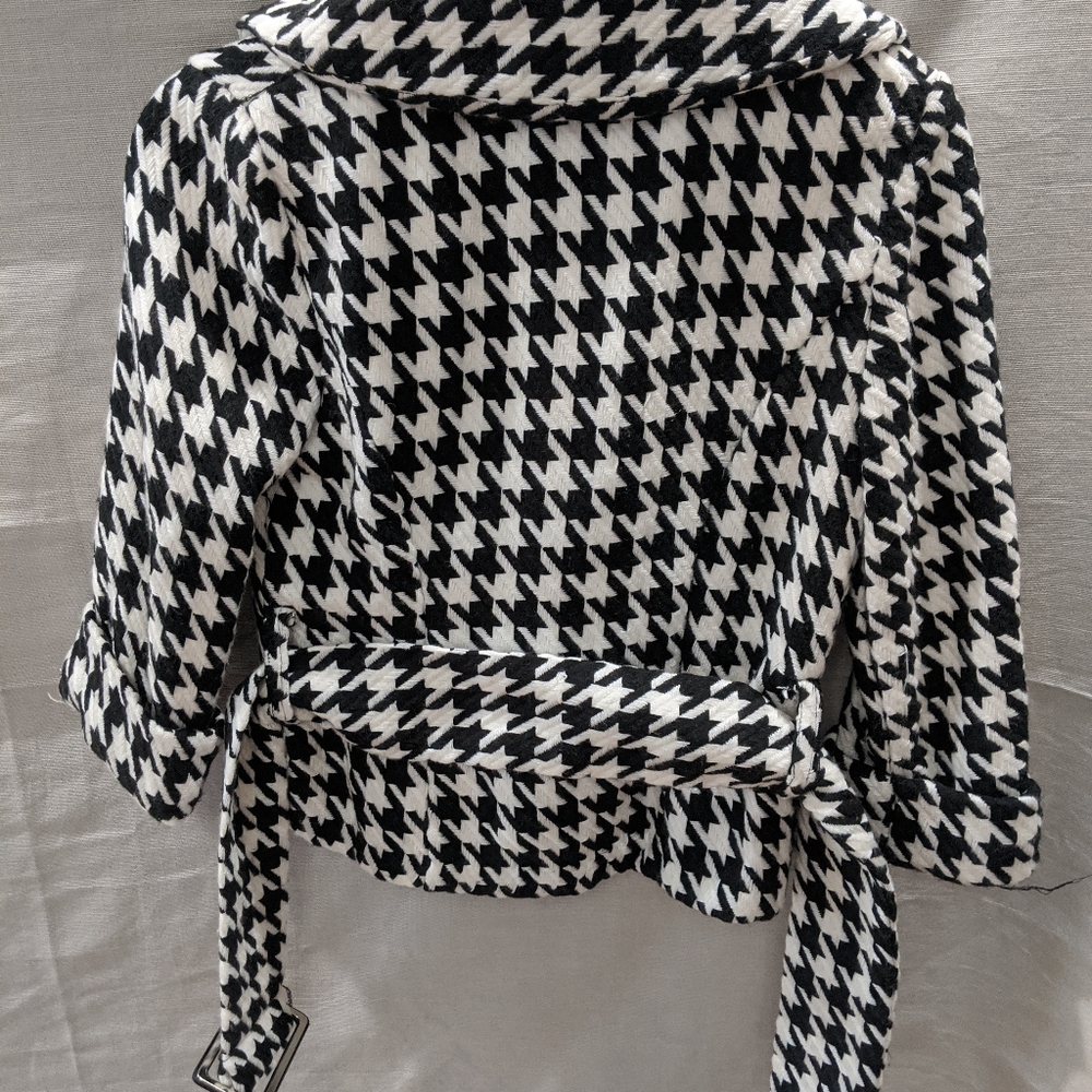 Jacket - Picture 2 of 4